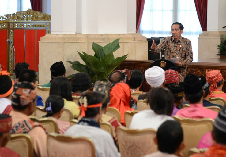 Jokowi Dorong Pengesahan RUU Masyarakat Adat Dipercepat 