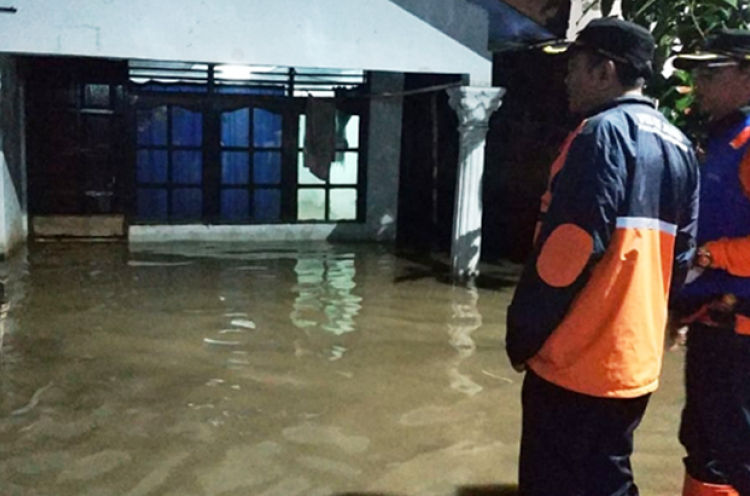 Atasi Banjir Pemprov DKI Pasang Ratusan Pompa, Beberapanya Pompa Rusak