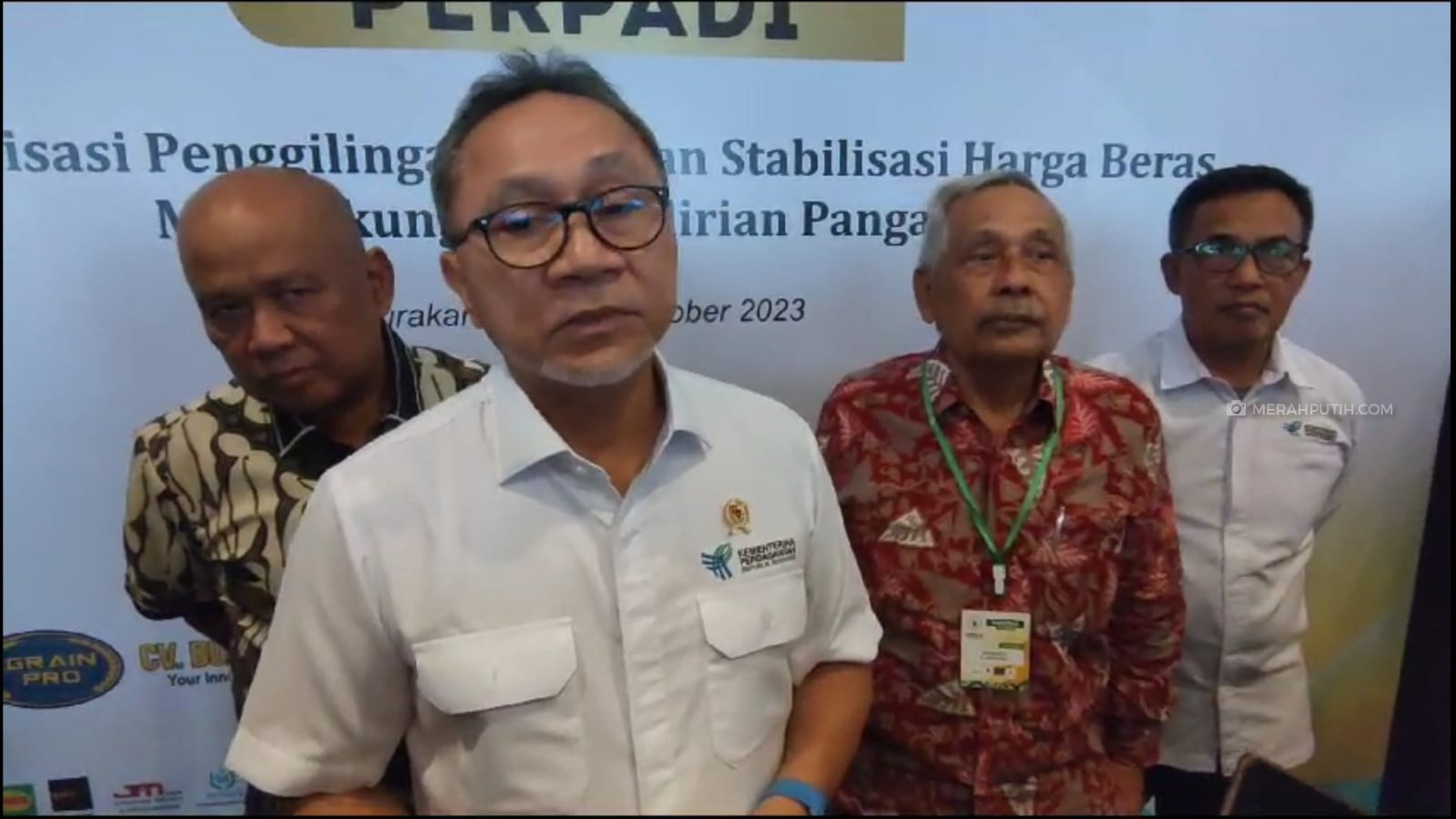 Menteri Zulhas Ancam Cabut Izin Para Importir Bawang Putih