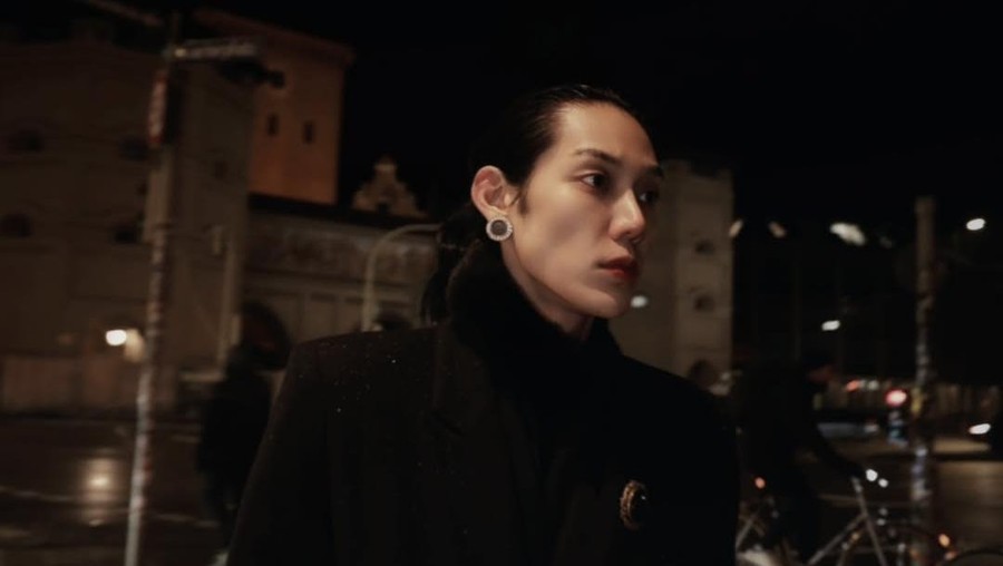 Debut Sebagai Penyanyi, EL CAPITXN Rilis ‘Breaking Through’ Bareng Taehyun TXT dan Jeremy Zucker