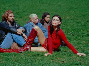 Wolf Alice Ledakkan Panggung Musik dengan 'Bloom Baby Bloom' & Umumkan Album Baru 'The Clearing' yang Menggebrak