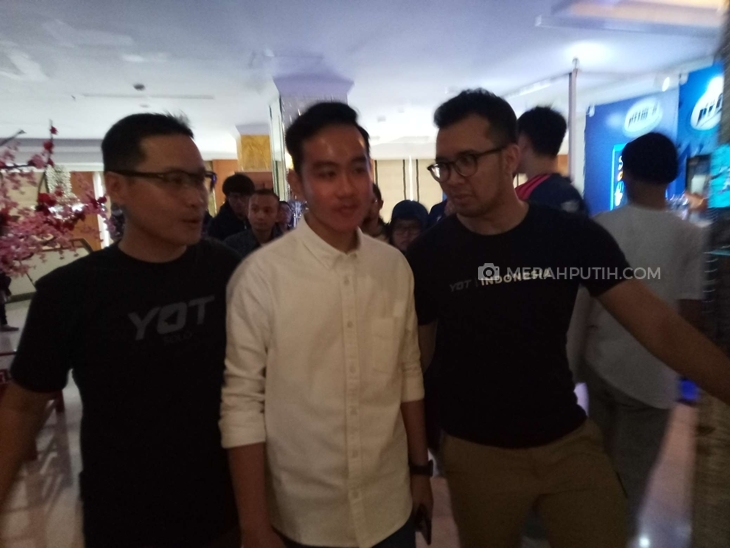  Gibran saat menghadiri acara Connext Conference 2019 di Hotel Novotel, Solo, Jawa Tengah, Sabtu (19/10). (Foto: MP/Ismail)