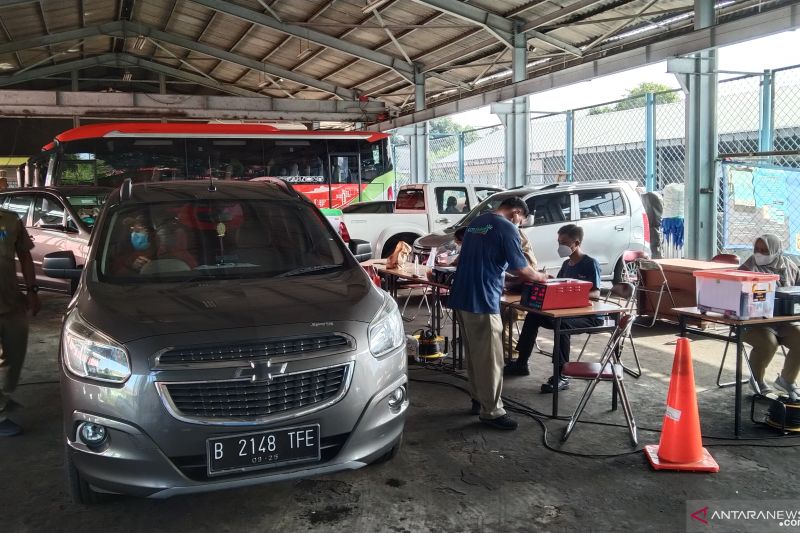 Tilang Kendaraan tak Lolos Uji Emisi Berlaku 13 November