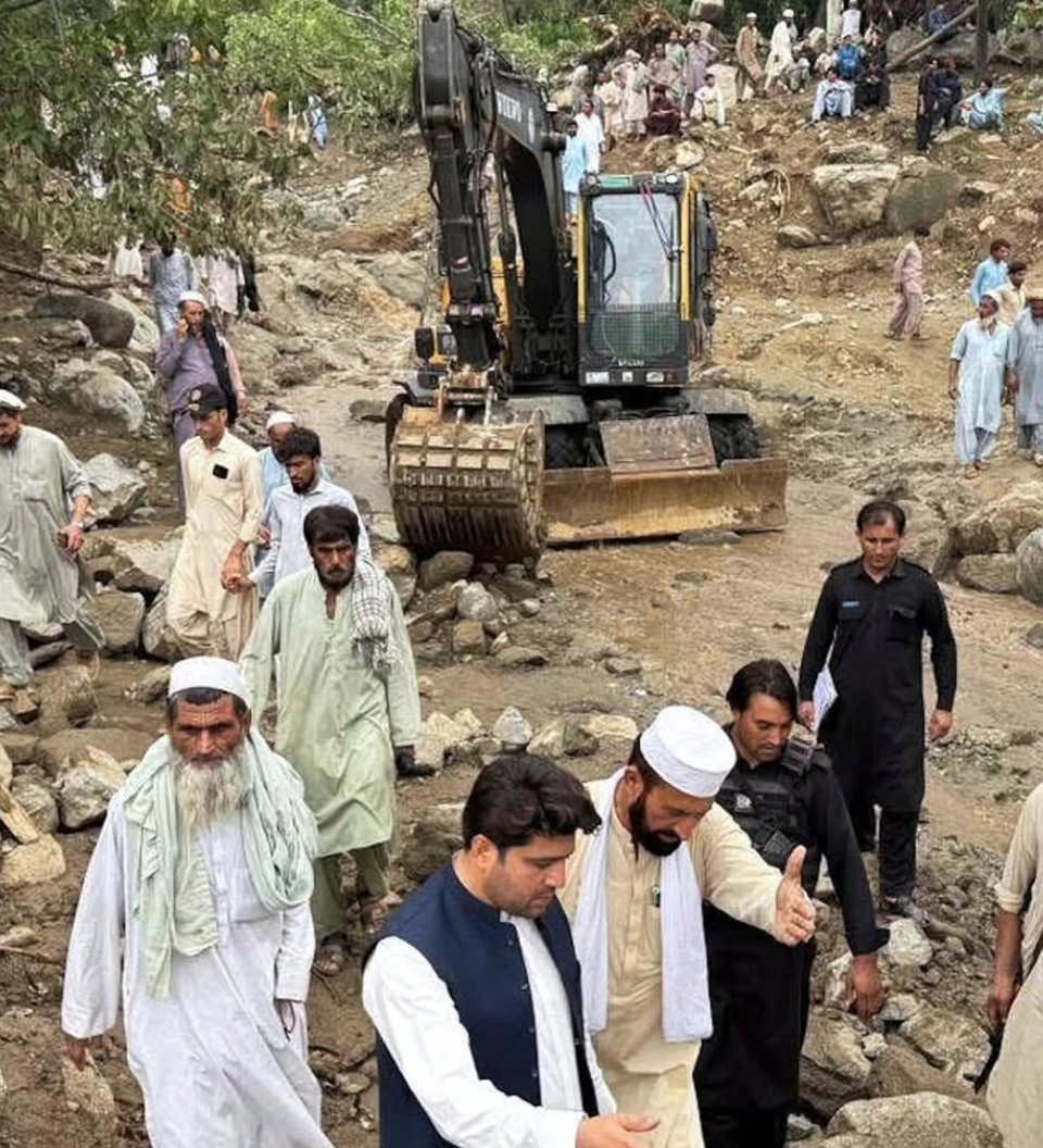  Pakistan Berbenah setelah Banjir Tewaskan Lebih daripada 300 Orang, Pulihkan Listrik dan Buka Jalan di Daerah Terdampak 