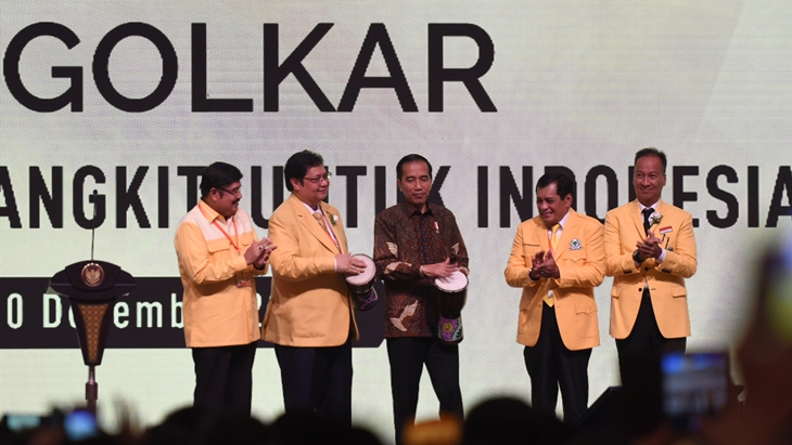 Tanggapan Presiden Jokowi Terkait Posisi Airlangga di Kabinet