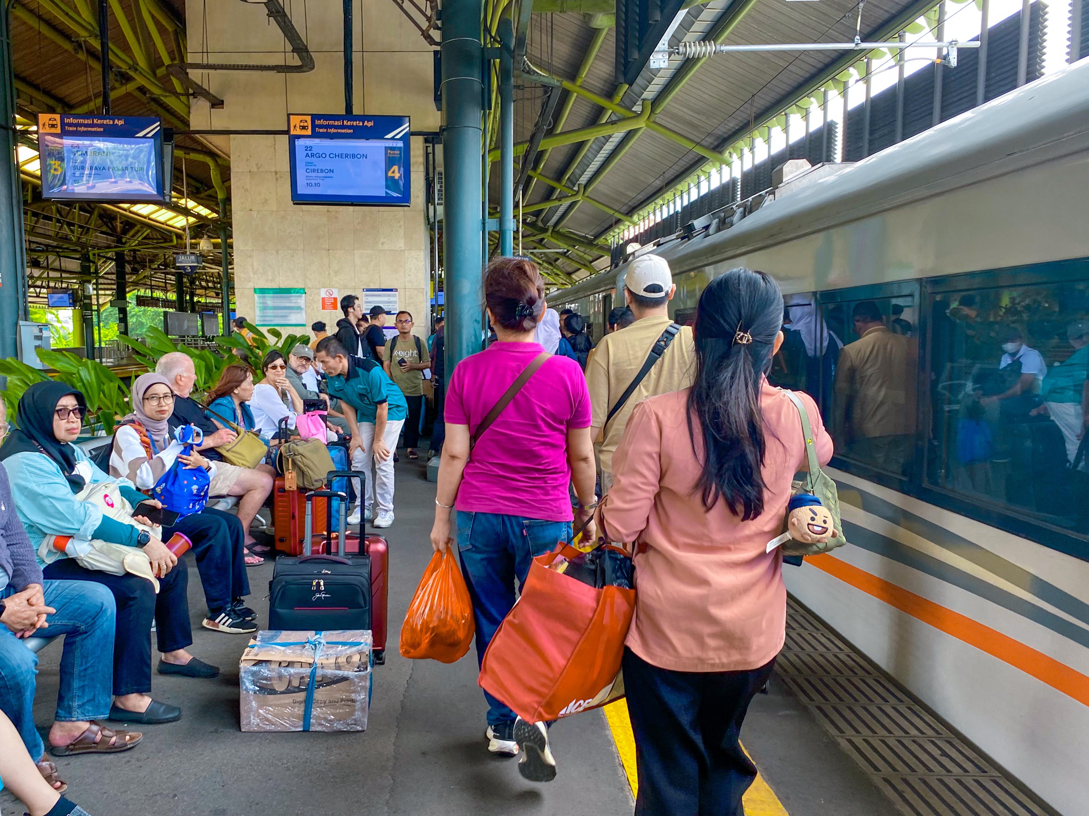 Volume Penumpang KAI Daop 1 Jakarta Kembali Normal Pasca Arus Balik