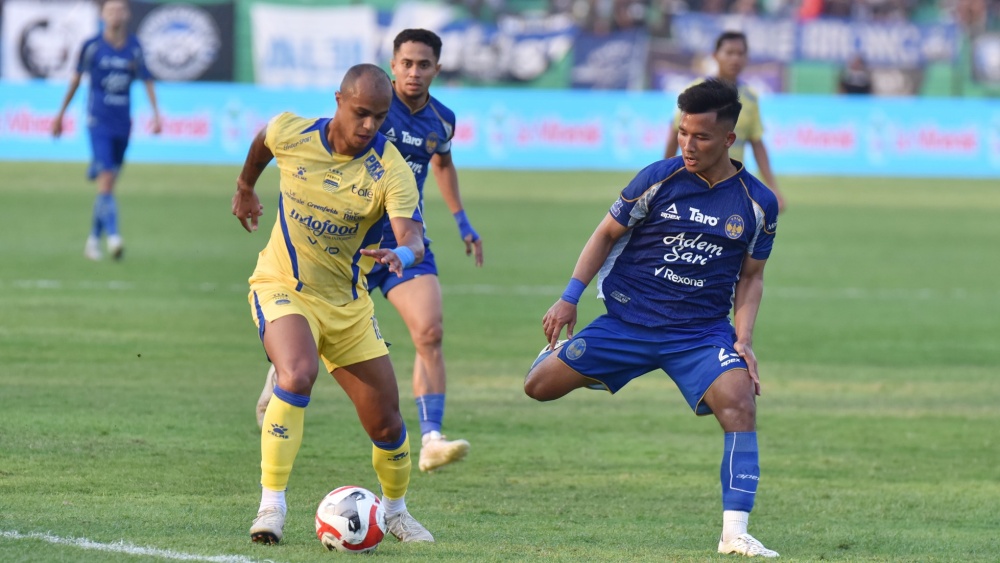 Super League Diwarnai Kericuhan Suporter, Erick Thohir: Tanya ke Operator