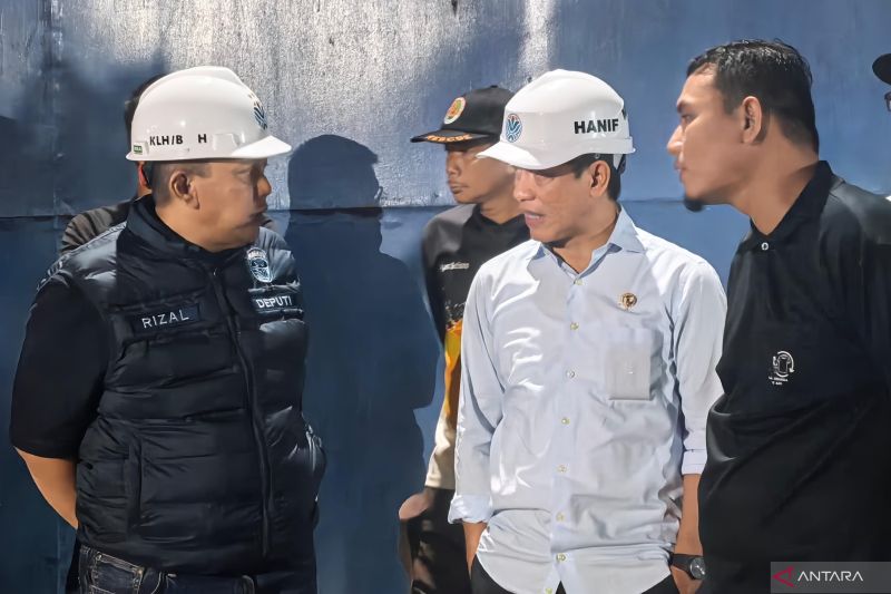 Menteri LH Jadikan Longsor Bantargebang Simbol Kegagalan Sistemik Tata Kelola Sampah Jakarta
