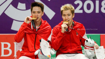 Kevin Sanjaya dan Marcus Gideon Raih Medali Emas