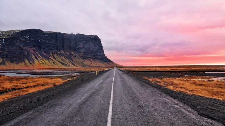 Wisatawan yang Pernah Terkena COVID-19 dapat Masuk Islandia Tanpa Tes