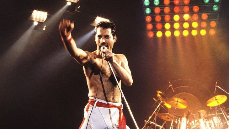 Siapa yang Menikmati Warisan Freddie Mercury?