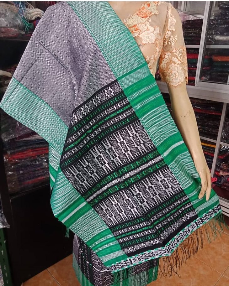 Kain Songket Warisan Budaya Indonesia