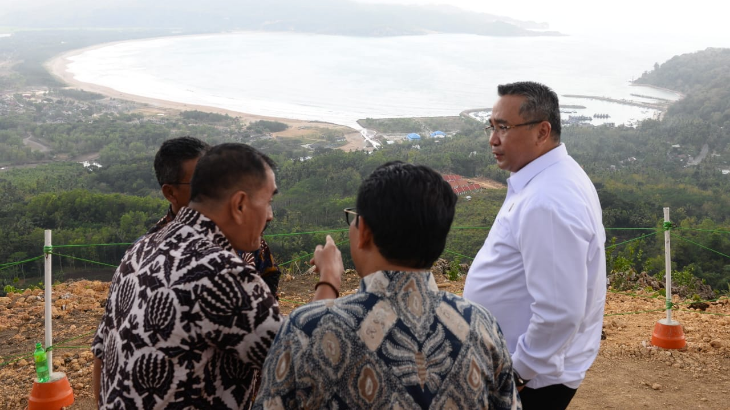 Dikelola BumDes, Bukit Sentono Genthong Jadi Destinasi Wisata Baru Pacitan
