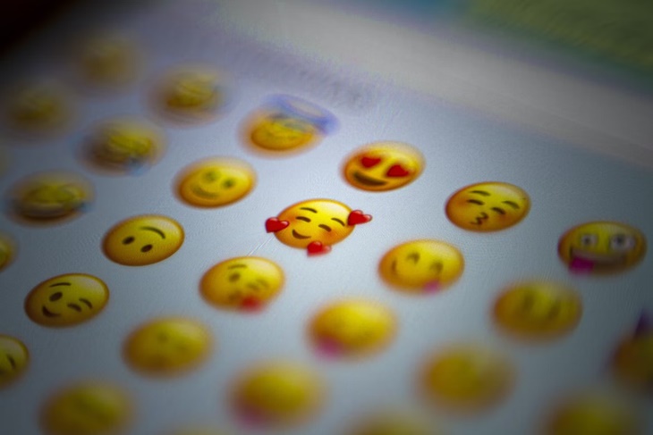 Viral Emoji Mix di TikTok, Begini Cara Membuatnya