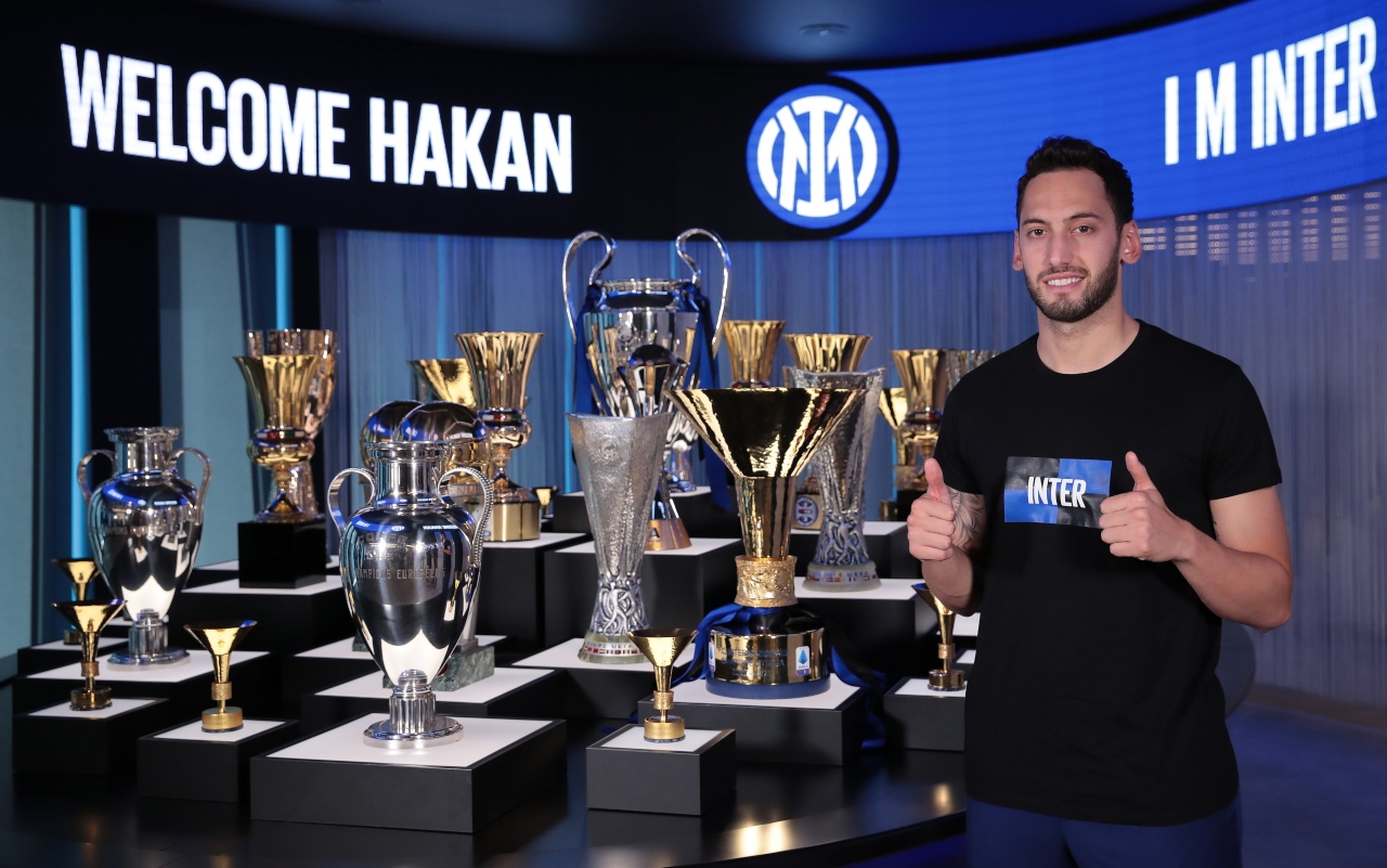 5 Alasan Inter Milan Tak Salah Rekrut Hakan Calhanoglu