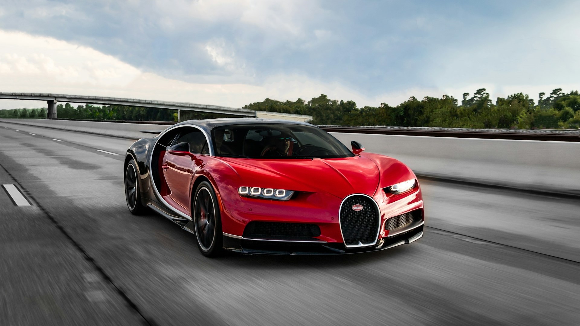 Diler di AS Tawarkan Beli Bugatti Chiron Gratis Rolls-Royce Wraith