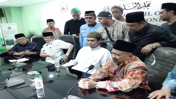 Ustaz Abdul Somad di MUI. Foto: MP/Kanu