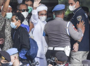 Setelah Diancam Bakal Ditangkap, Ketua Umum FPI dan Panglima Laskar Serahkan Diri