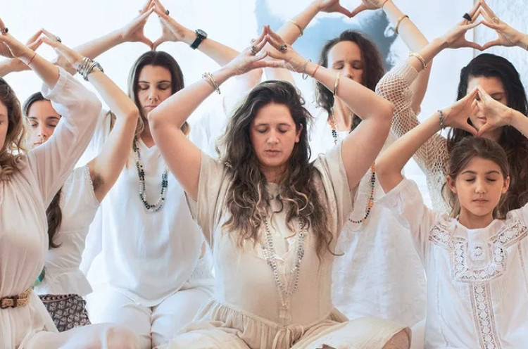 Dalam Tiga Menit, Kundalini Yoga Dapat Ubah Hidup Lebih Baik