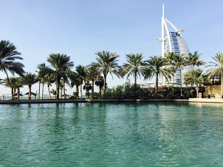 Burj al-Arab gedung futuristik ikonik di Dubai. (Foto: Pixabay/MichelleE)