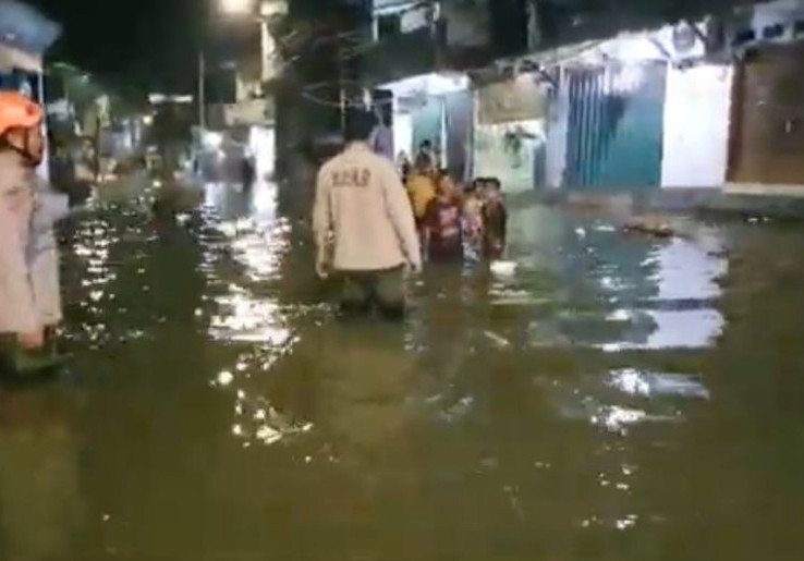 Banjir Rob Rendam Ratusan Rumah di Penjaringan Jakarta Utara, Tinggi Air 40-60 Cm