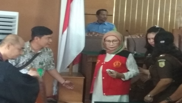 Ratna S