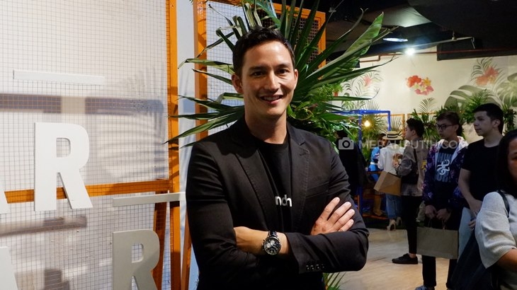 Mike Lewis Menikmati Kemacetan Jakarta