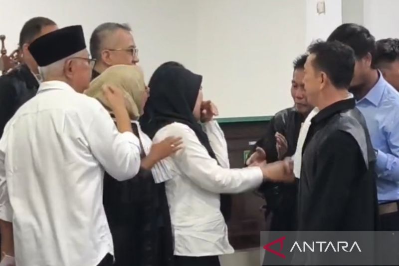Hakim Vonis Bebas 4 Terdakwa Dugaan Korupsi Tol Bengkulu-Taba