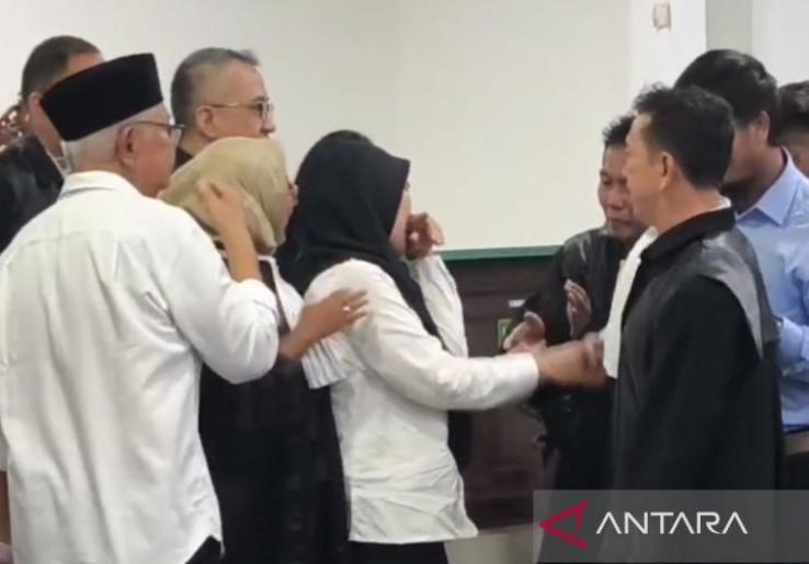 Hakim Vonis Bebas 4 Terdakwa Dugaan Korupsi Tol Bengkulu-Taba