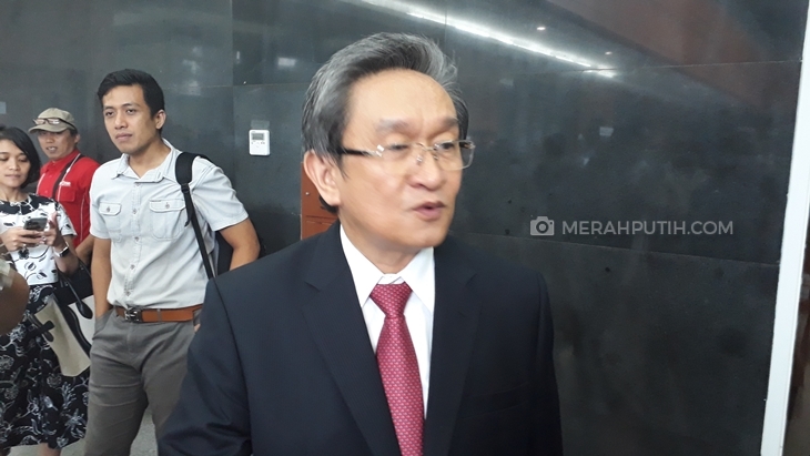 Bacakan Eksepsi, Kuasa Hukum Selipkan Putusan Prapedilan Setnov Jilid I