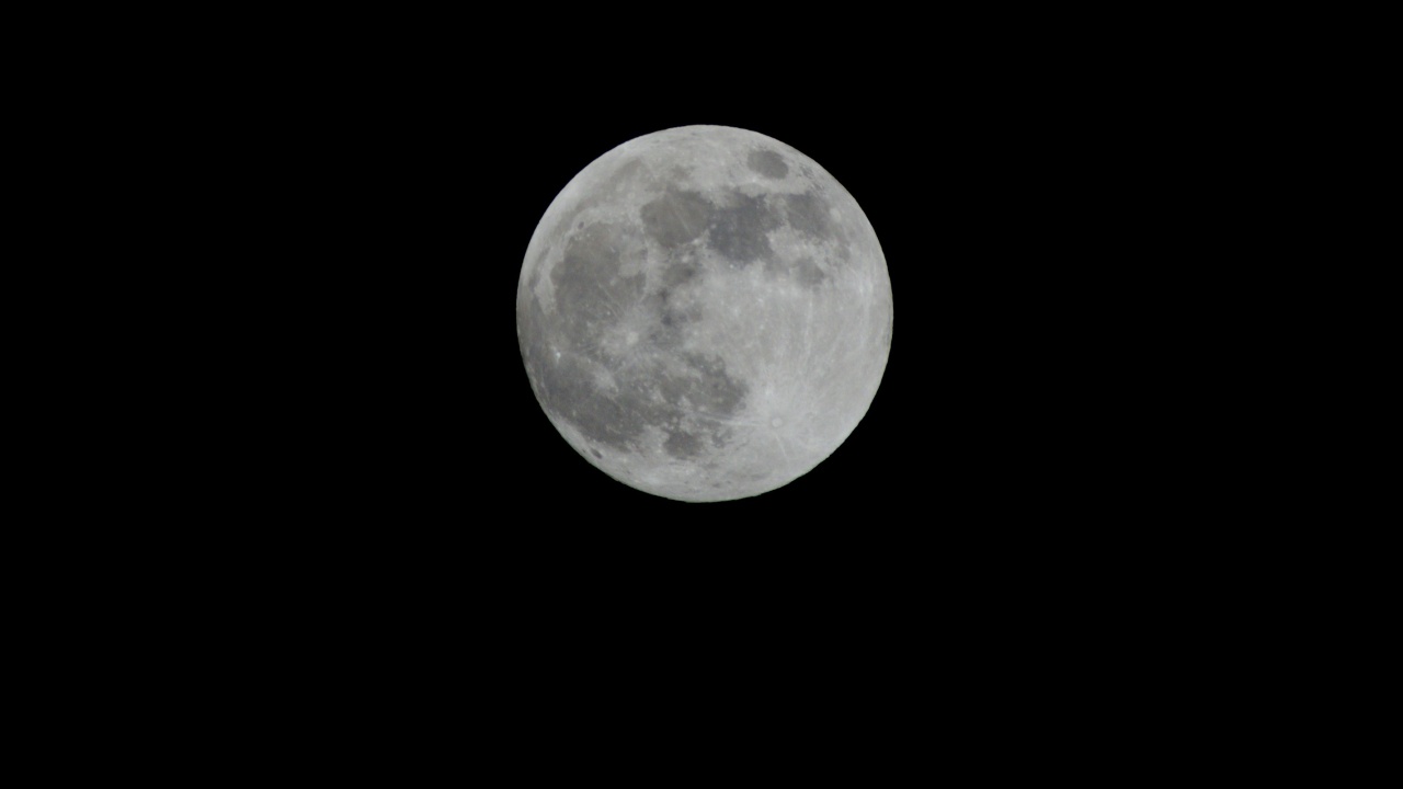 Bulan Raksasa Sambangi Langit Indonesia: Supermoon Cold Moon Puncak di 4 - 5 Desember 2025