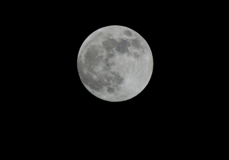 Bulan Raksasa Sambangi Langit Indonesia: Supermoon Cold Moon Puncak di 4 - 5 Desember 2025