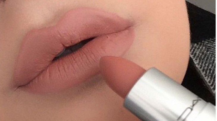 Pahami Warna Kulit, Tentukan Warna Lipstik Nude