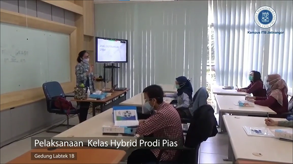 PTM atau kuliah tatap muka di ITB. (Foto: ITB)