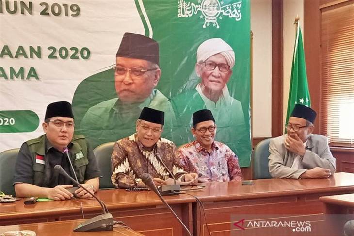 Said Aqil Siroj (kedua kiri) saat konferensi pers "Refelksi Akhir Tahun 2019 dan Taushiyah Kebangsaan 2020 Nahdlatul Ulama" di Jakarta, Kamis (2/1/2020). (ANTARA/Anom Prihantoro)