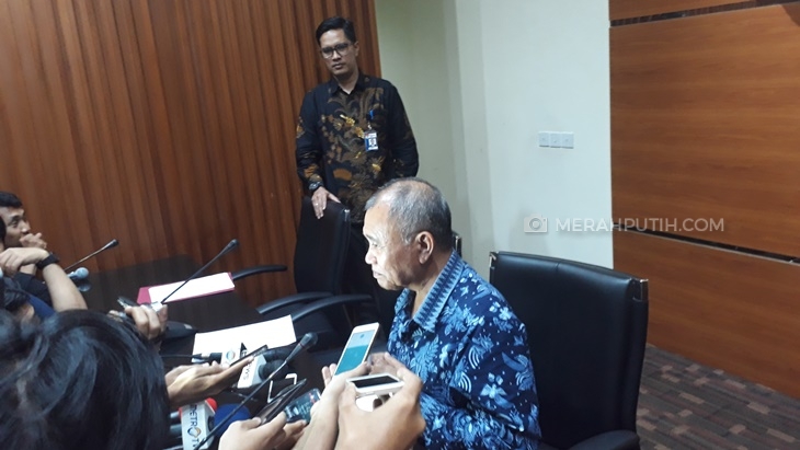 Agus Rahadjo saat memberikan keterangan. (MP/Ponco Sulaksono)