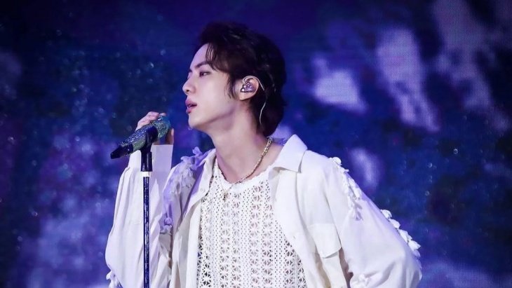 Jelang Wajib Militer, Jin BTS akan Berkolaborasi dengan Coldplay