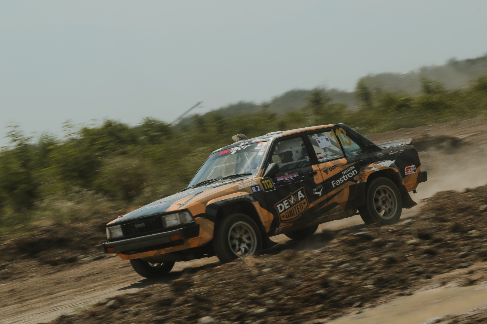 Dewa United Motorsports Kunci Gelar Juara Nasional Tim di Sprint Rally Putaran 5
