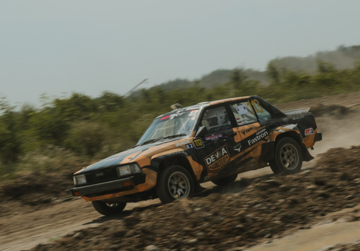 Dewa United Motorsports Kunci Gelar Juara Nasional Tim di Sprint Rally Putaran 5