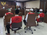 6 Terdakwa Pengeroyok Ade Armando Divonis 8 Bulan Penjara