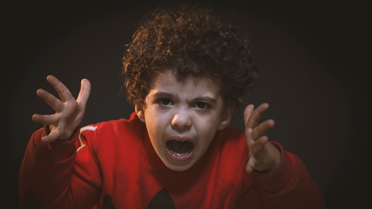 Tenang dan Jangan Pukul Si Kecil ketika Mengalami Tantrum