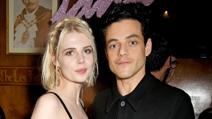 Hubungan Asmara Rami Malek dan Lucy Boynton, dari Cinlok hingga Punya 'Relationship Goals'