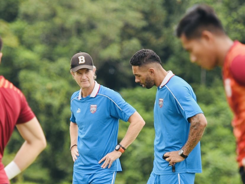 Borneo FC Resmi Berpisah dengan Pieter Huistra