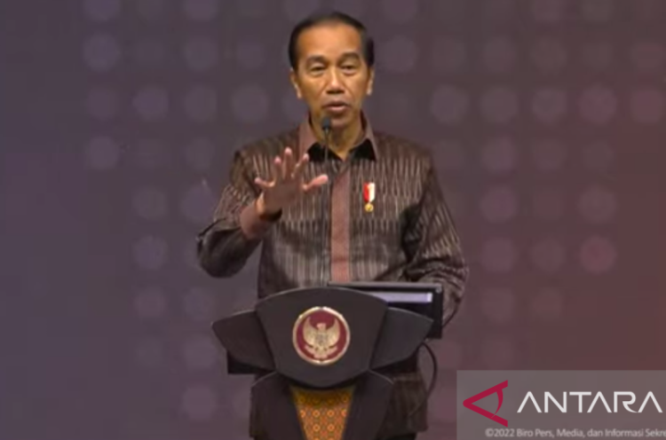 Jokowi Resmi Anugerahkan Tokoh Gelar Pahlawan Nasional Merahputih