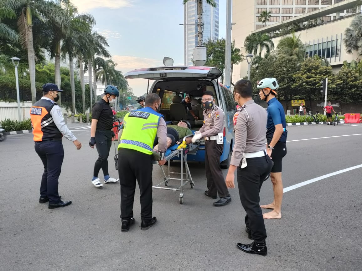 Pesepeda Ditabrak Mobil di Bundaran HI, Polisi Buru Pelaku