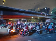 Kondisi Terkini Lalu Lintas di Depan Mapolda Metro Jaya dan Slipi, Mulai Lancar