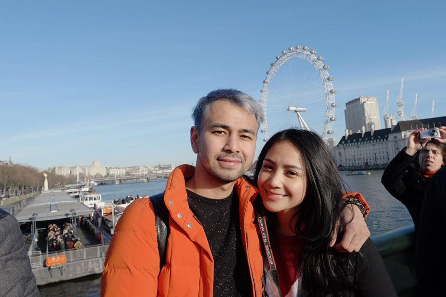 Panggilan Sayang Selebritis yang Boleh Ditiru Sama Pasangan Halalmu