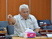 Legislator Desak Pemprov DKI Tertibkan PKL yang Dagang di Atas Trotoar