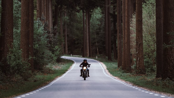 Ini Penjelasan Mengapa Ukuran Ban Depan dan Belakang Sepeda Motor Berbeda