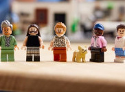 Terus Serukan Keragaman, Lego Luncurkan Set 'Queer Eye'